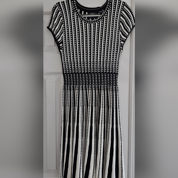 MAEVE by Anthropologie Black & White Patterned Swing Dress sz S - Picture 1 of 4